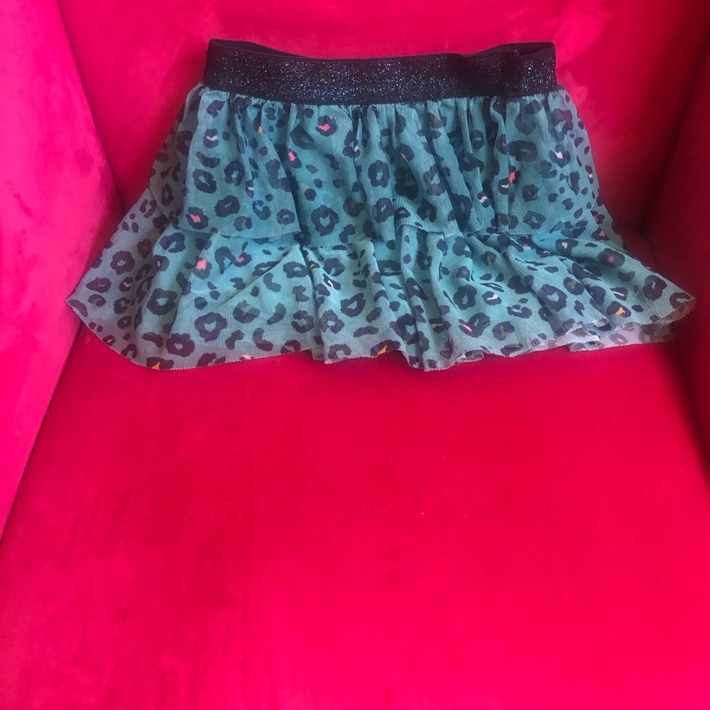Little girl cheetah print mini skirt. Size 5. Super cute and fun summer fashion!